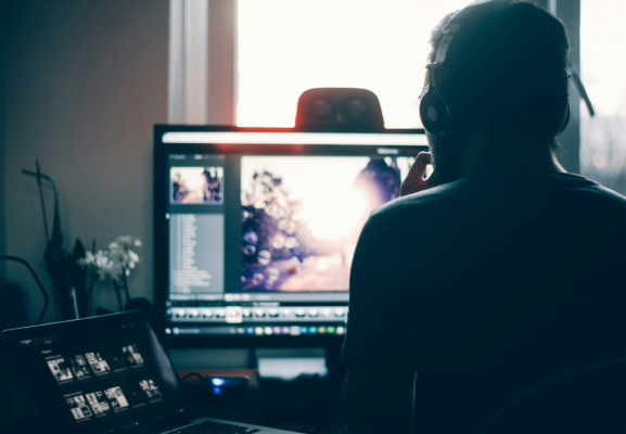 The Role of Editing in Event Photography: Enhancing the Narrative